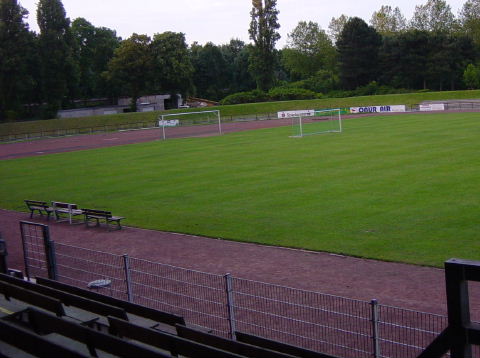 Stadion-Spielfeld